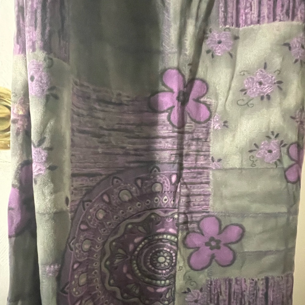 The cutest vintage dress .